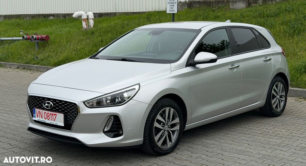 Hyundai i30 1.6 CRDI Premium - 24