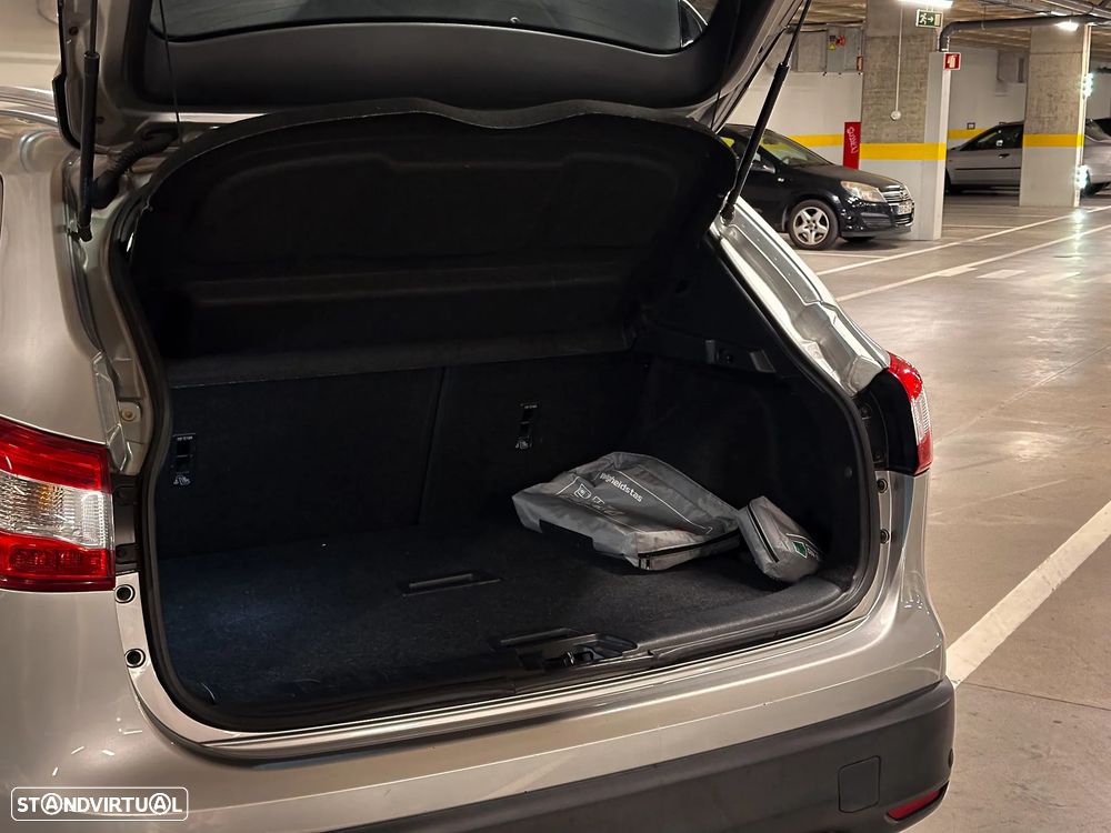 Nissan Qashqai 1.5 dCi TEKNA+ - 16