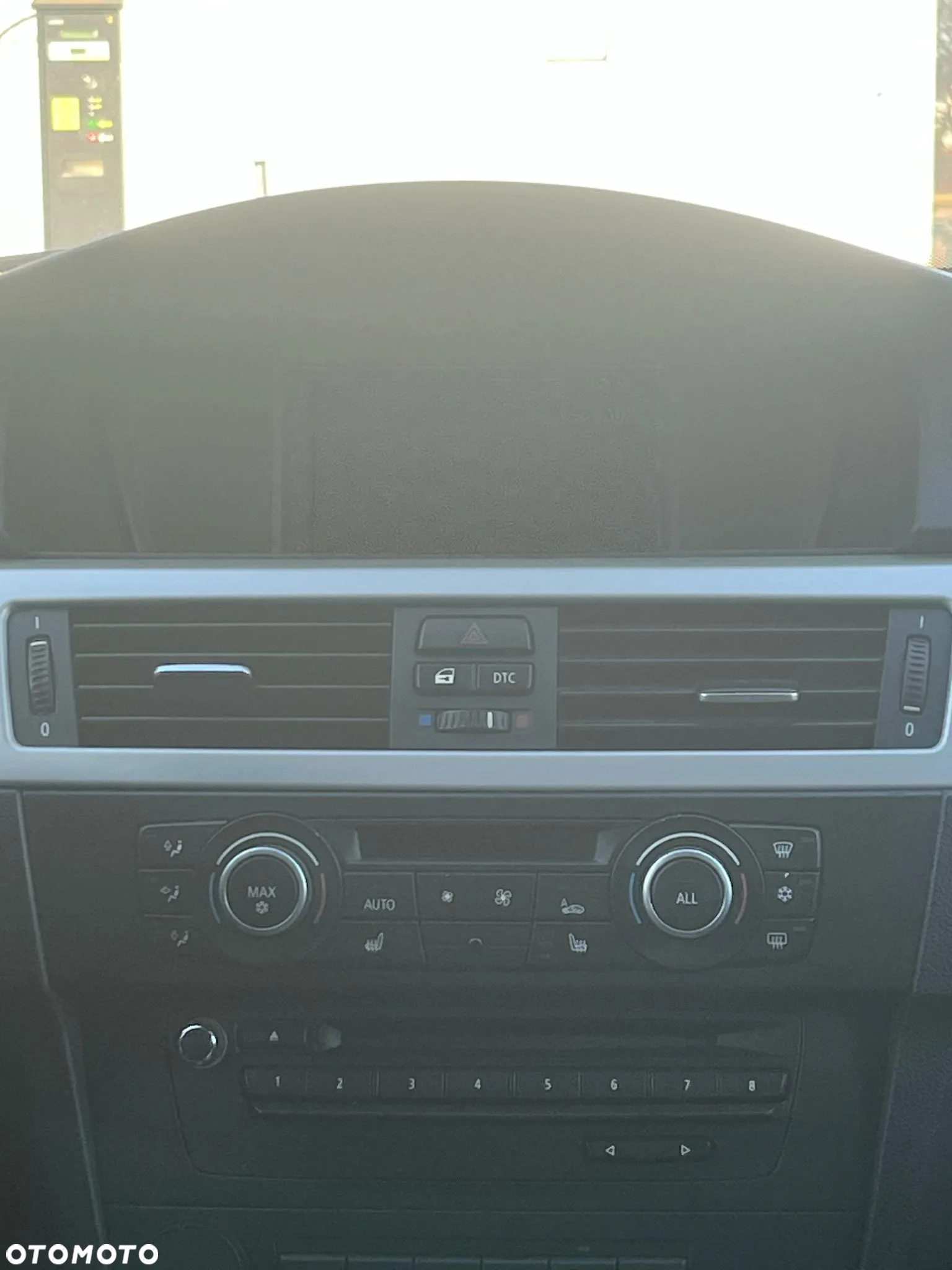 BMW Seria 3 318i Touring - 22