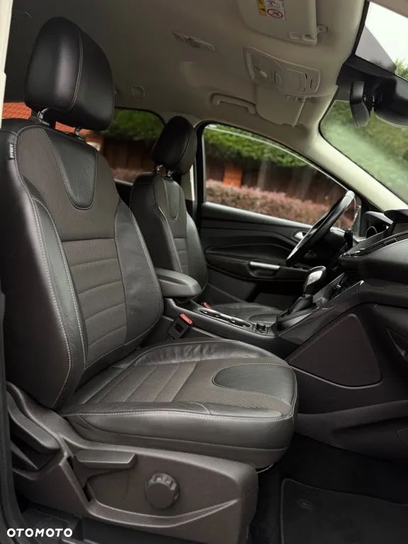 Ford Kuga 2.0 TDCi 4WD Titanium - 37