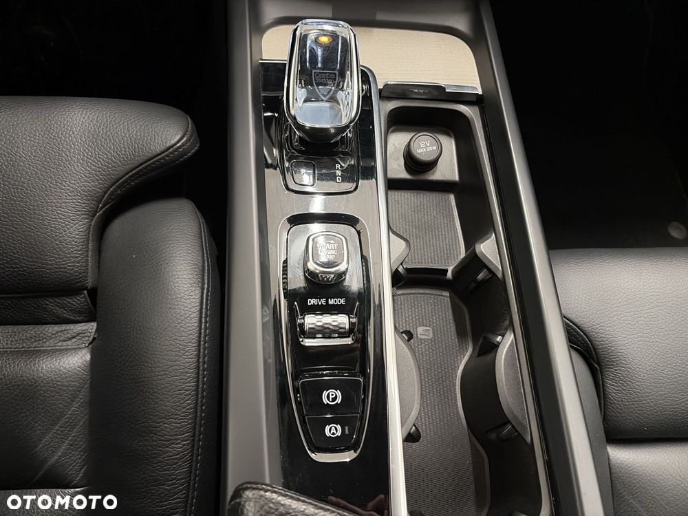 Volvo XC 60 B4 B Inscription - 19