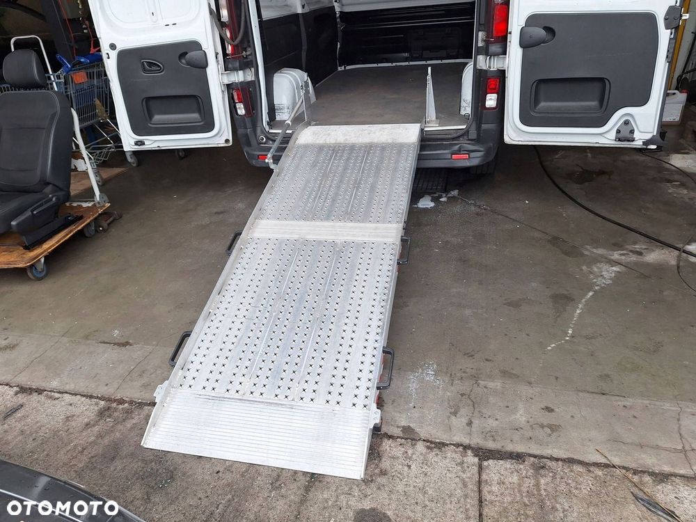 RAMPA ALUMINIOWA PODJAZD DLA NIEPEŁNOSPRAWNYCH NAJAZD RENAULT CITROEN FIAT - 8
