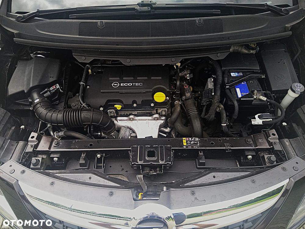Opel Zafira Tourer 1.4 Turbo Active - 32
