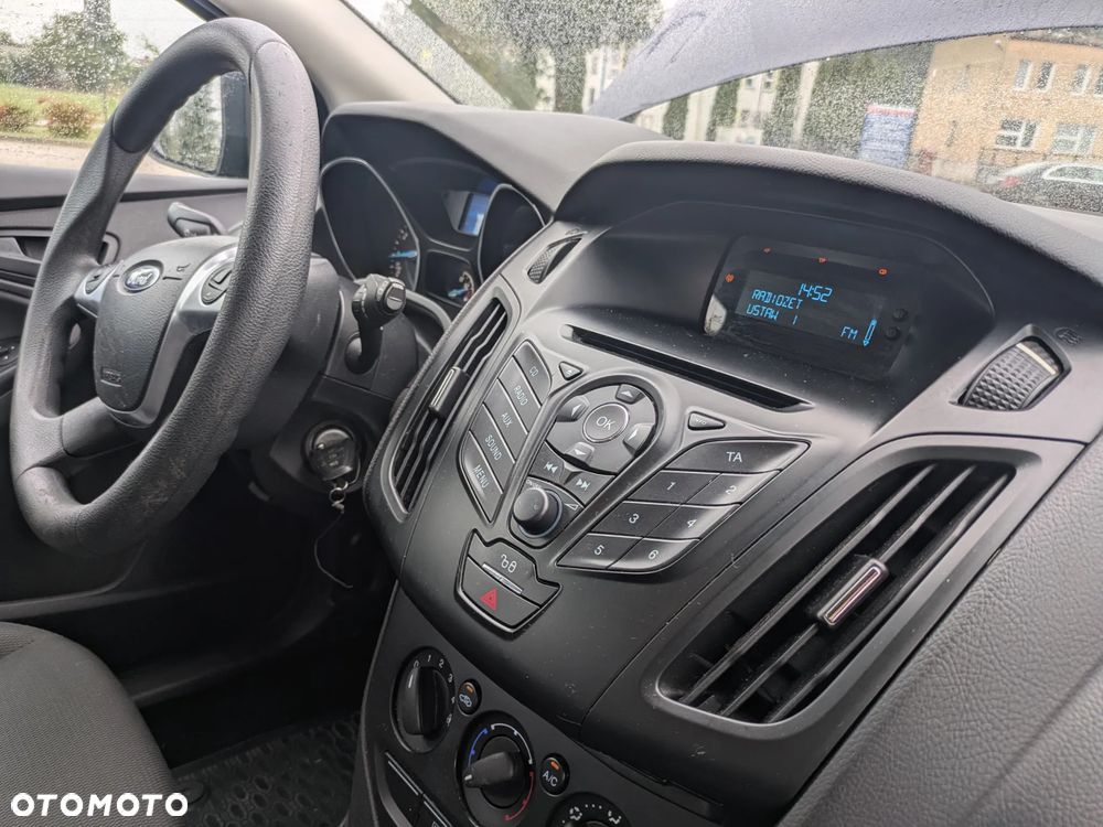 Ford Focus 1.6 Trend - 10