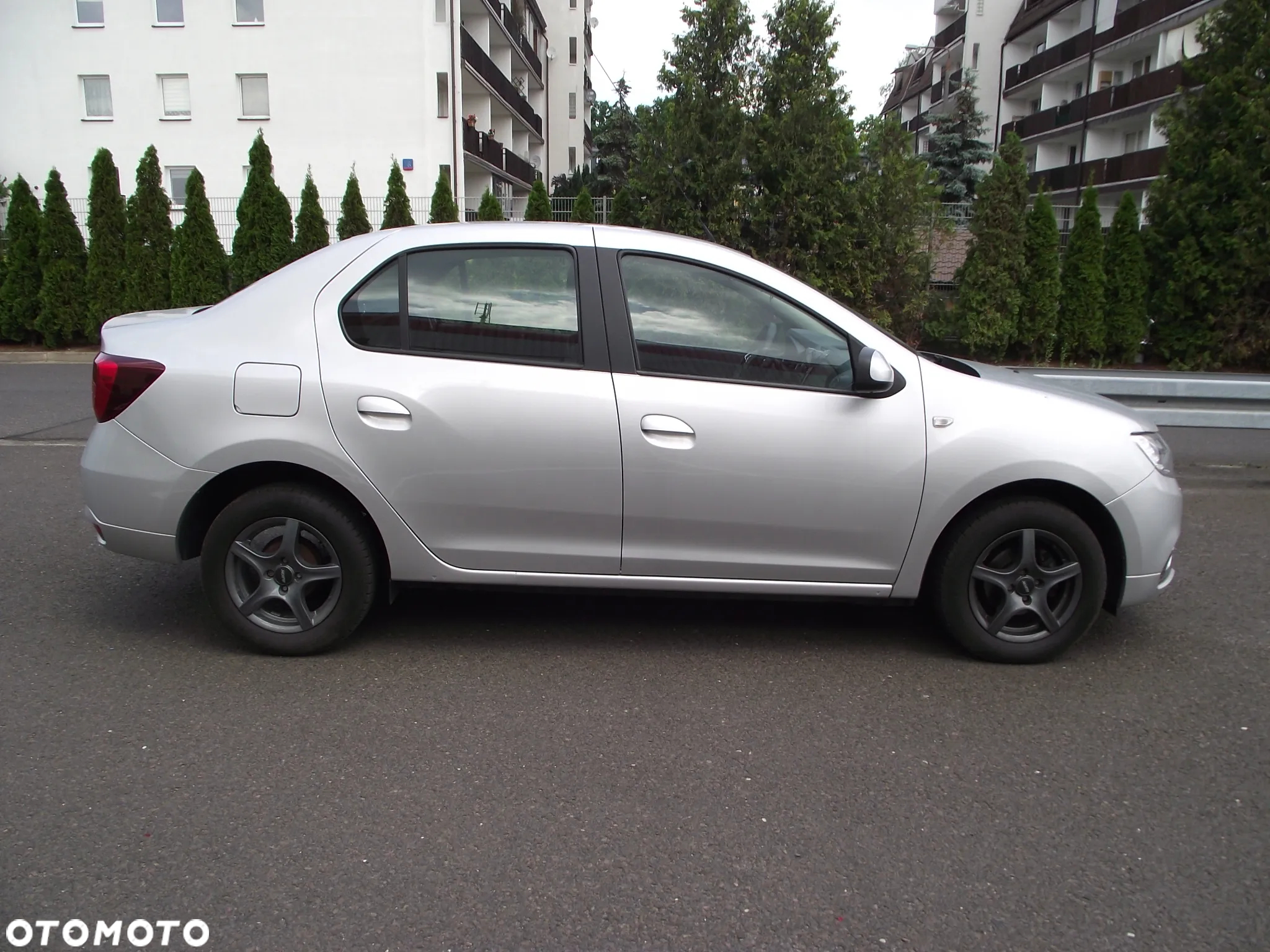 Dacia Logan 0.9 TCe Laureate S&S Easy-R - 6