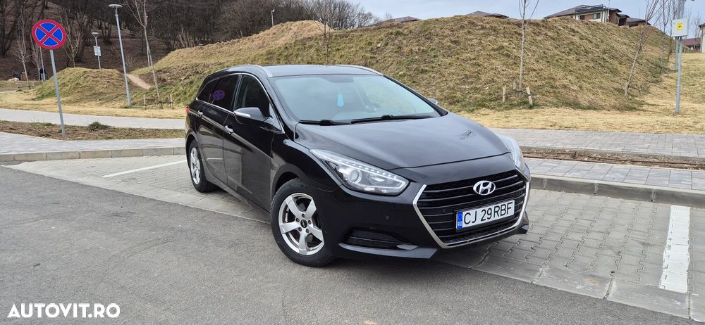 Hyundai i40 Kombi 1.7 CRDi DCT Premium - 2