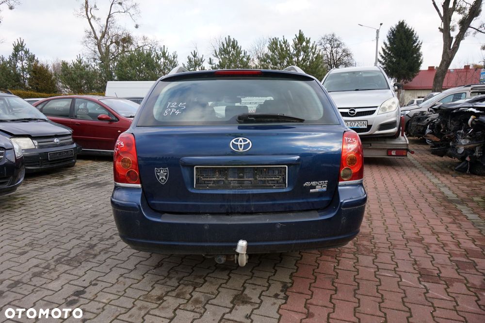 TOYOTA AVENSIS II T25 KOMBI 2005 8P4 2.0 16V 1AZ-FSE 147KM E354 GRANATOWY na części - 4