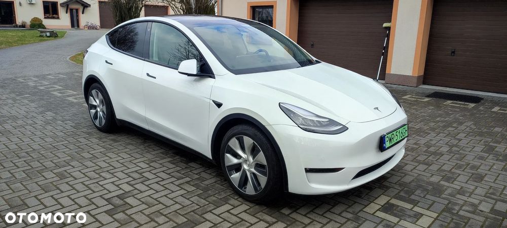 Tesla Model Y Long Range Dual Motor AWD - 6