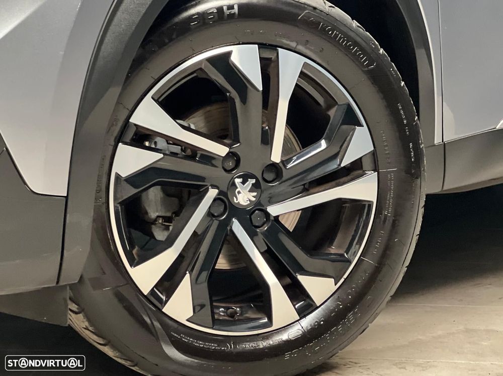 Peugeot 2008 1.2 PureTech Allure — fotografia 6