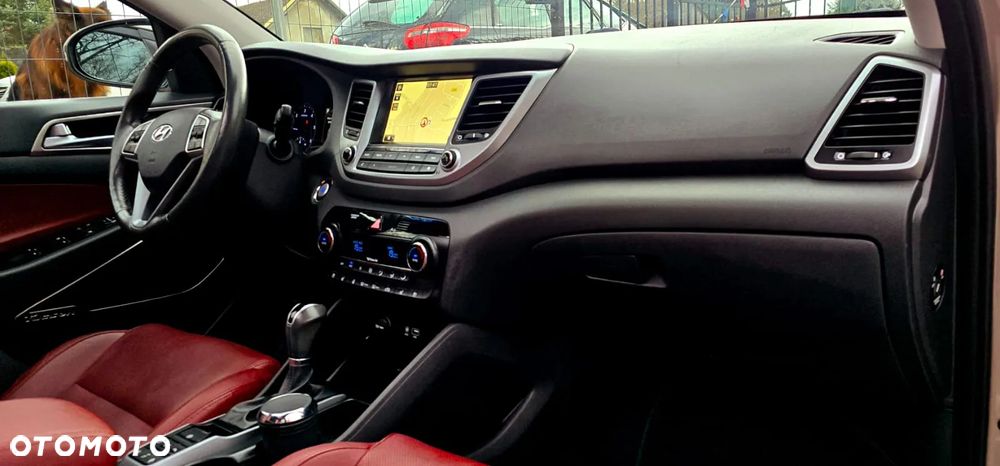 Hyundai Tucson 2.0 CRDi 4WD Automatik Premium - 30