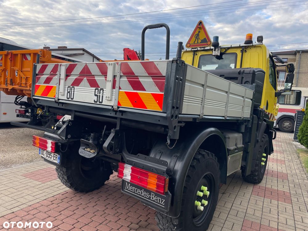 Mercedes-Benz Unimog u 20  pojazd specjalny traktor rolniczy wywrotka pojazd komunalny zimowego utrzymania dróg - 9