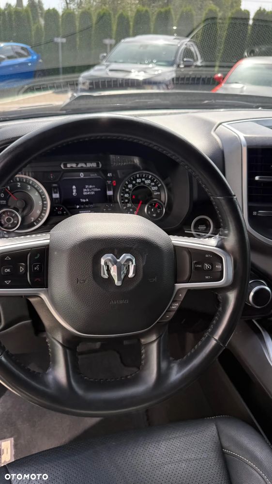 RAM 1500 Crew Cab Shortbed Laramie - 15