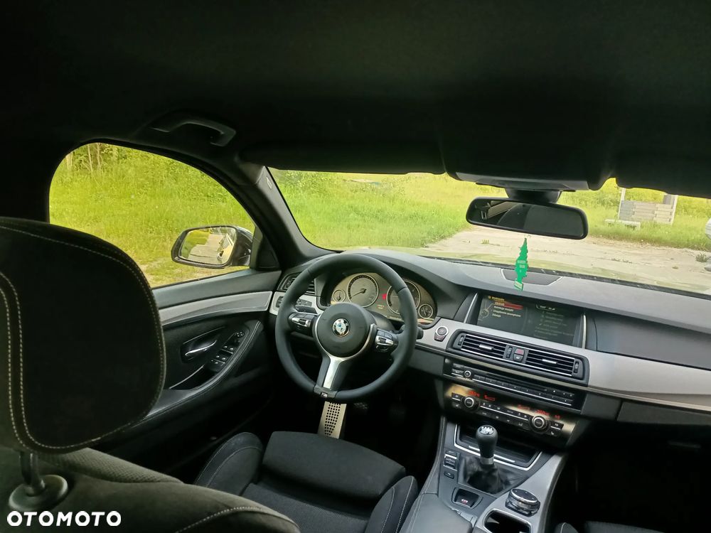 BMW Seria 5 520d - 13