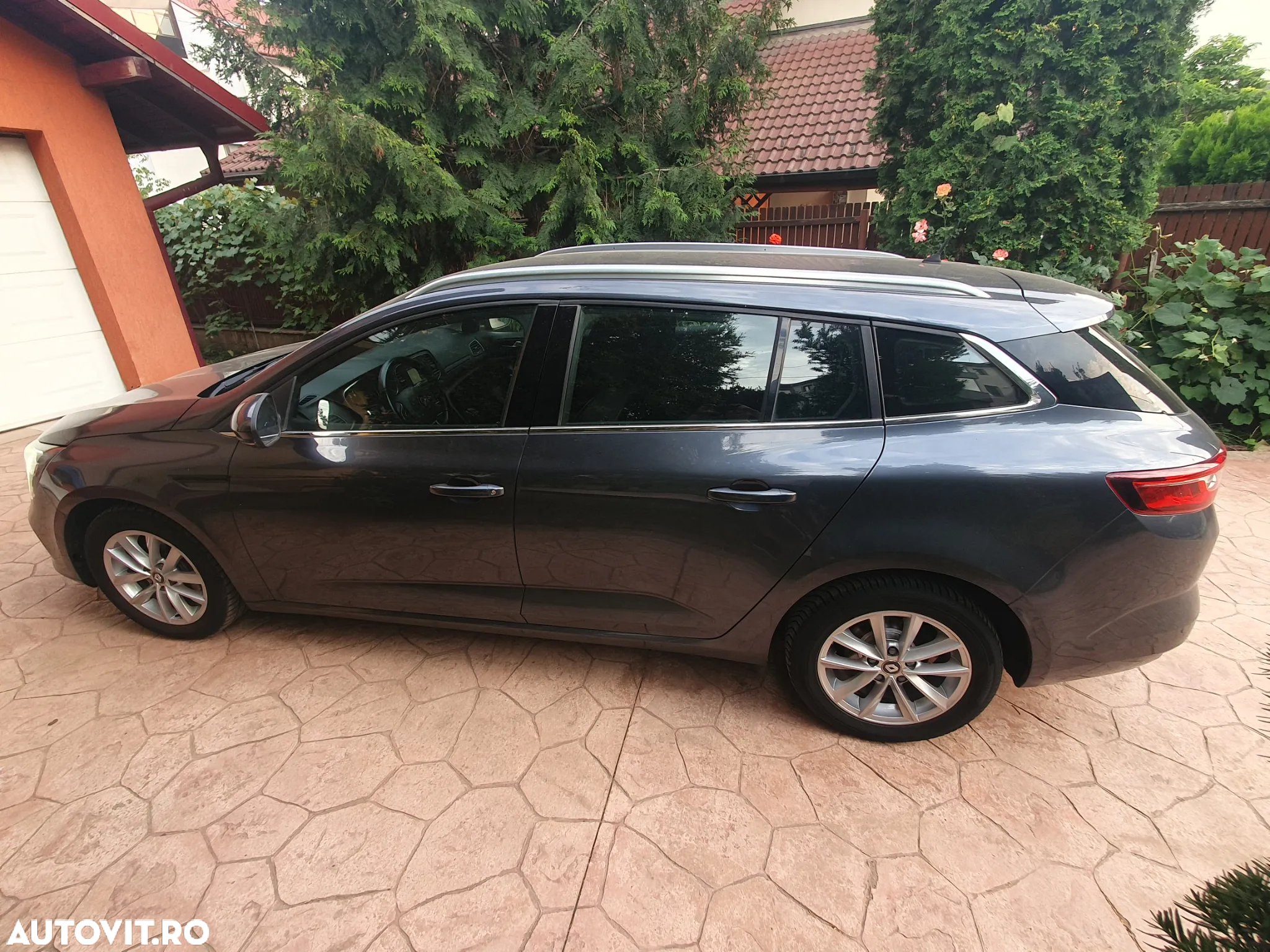 Renault Megane ENERGY dCi 110 BUSINESS - 4