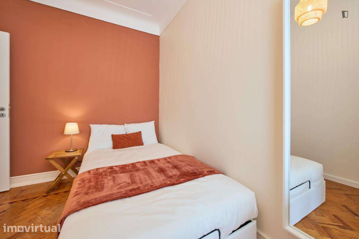Quarto - localizado em Arroios Lisbon - Grande imagem: 4/17