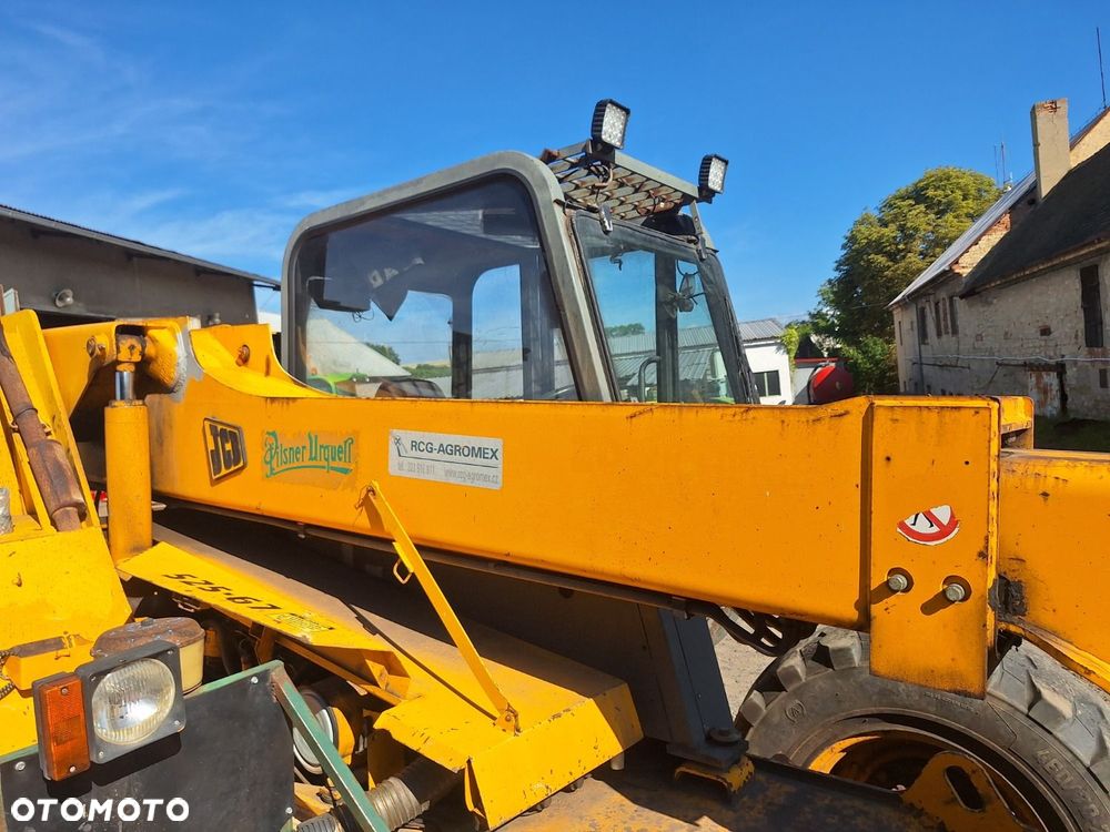 JCB 525-67 4X4 - 28