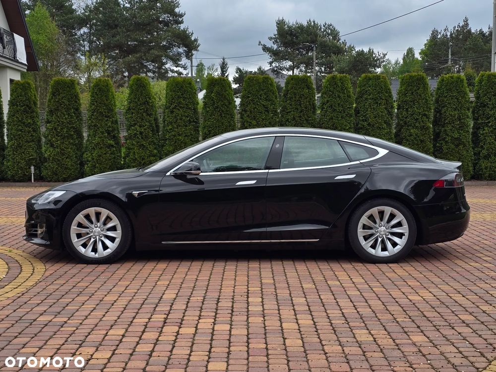 Tesla Model S Long Range Plus - 6