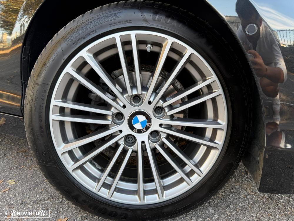 BMW 116 d Aut. Edition M Sport Shadow - 3