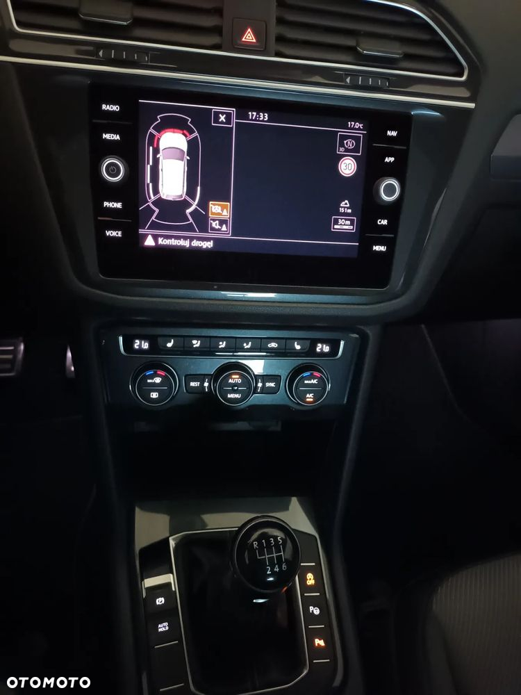 Volkswagen Tiguan 2.0 TDI SCR R-Line - 15