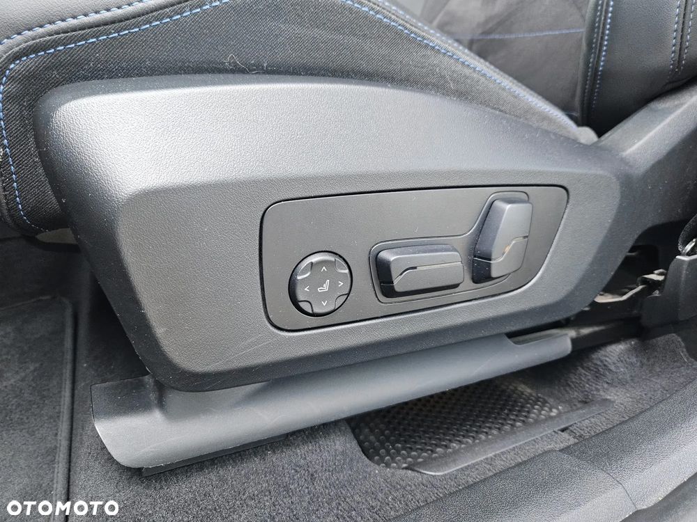 BMW X1 xDrive23i - 13