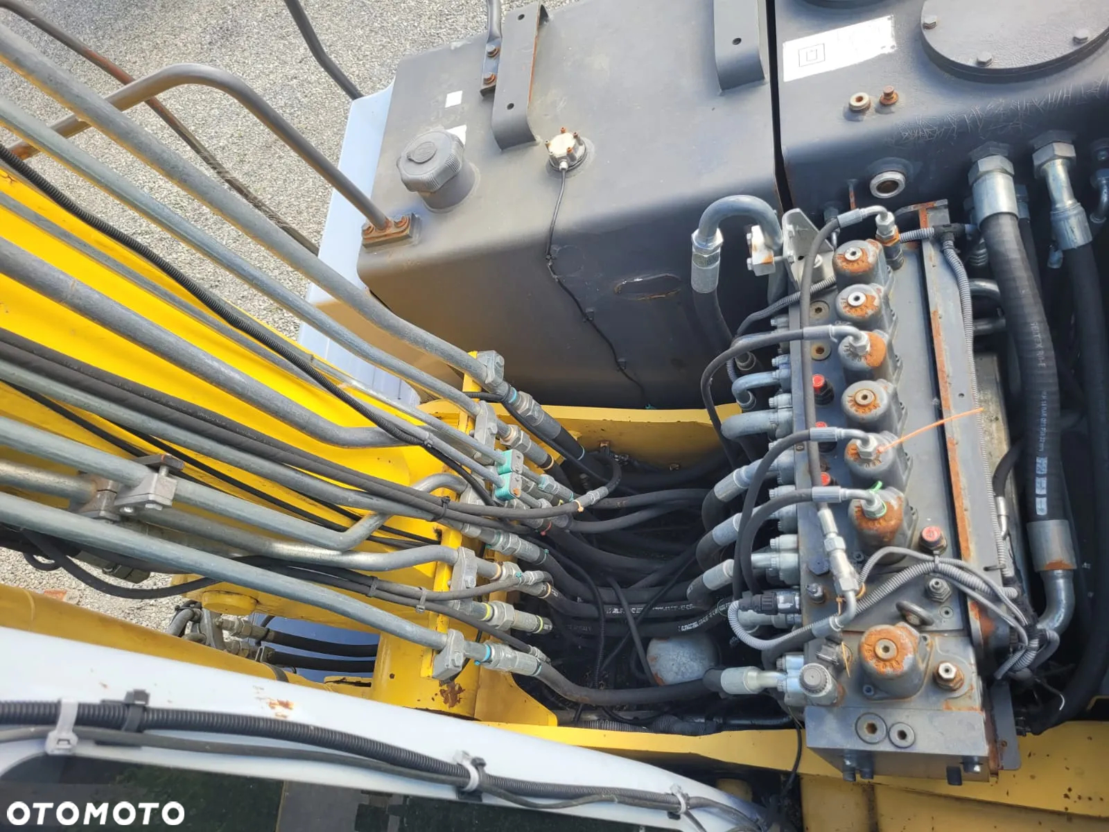 New Holland WE 190 Koparka kołowa 3 ramienna 5790mth Dwuczęściowy - 19