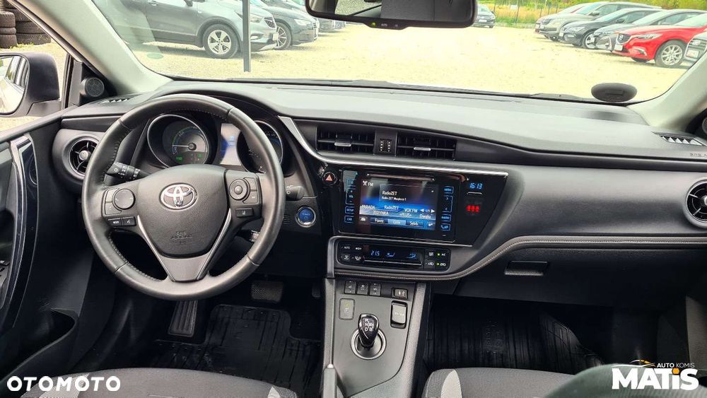 Toyota Auris - 4