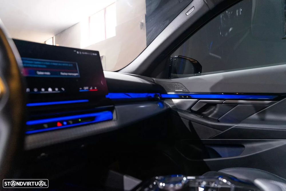 BMW i5 M60 xDrive Pack Desportivo M Pro - 23