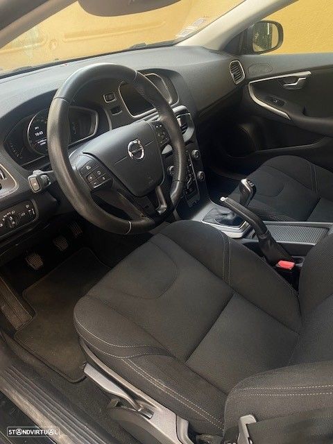 Volvo V40 D2 Kinetic - 7