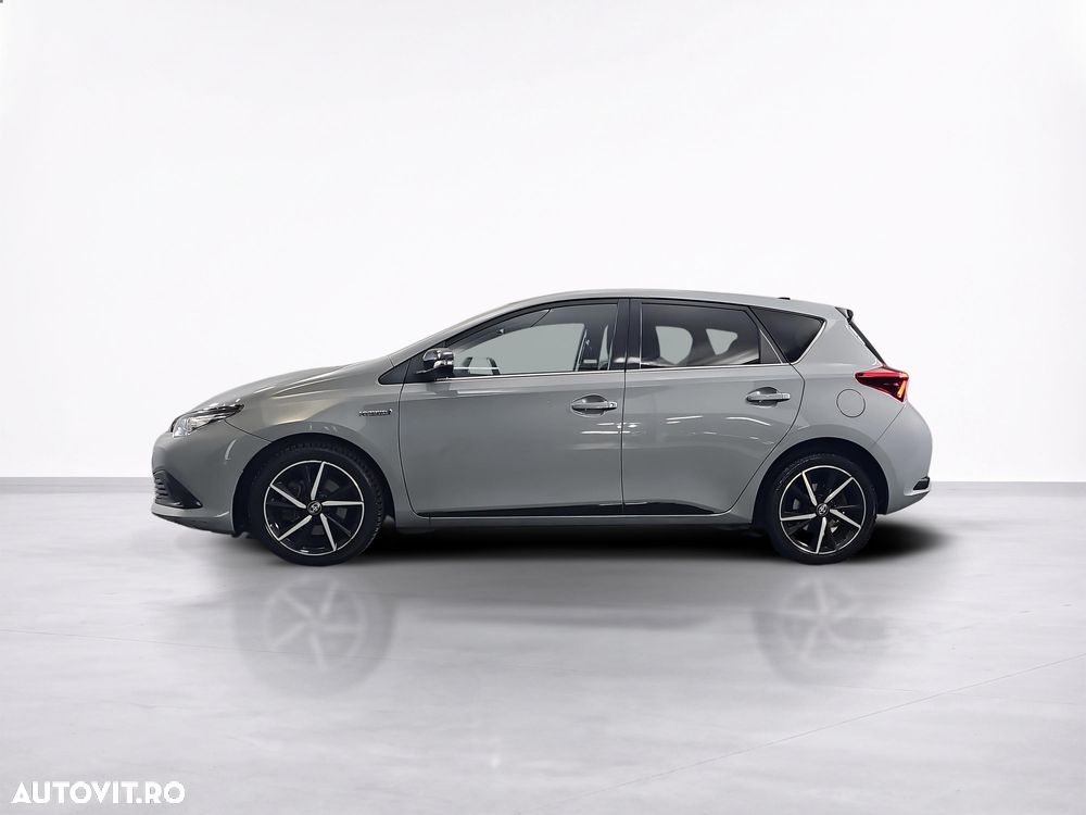 Toyota Auris - 2