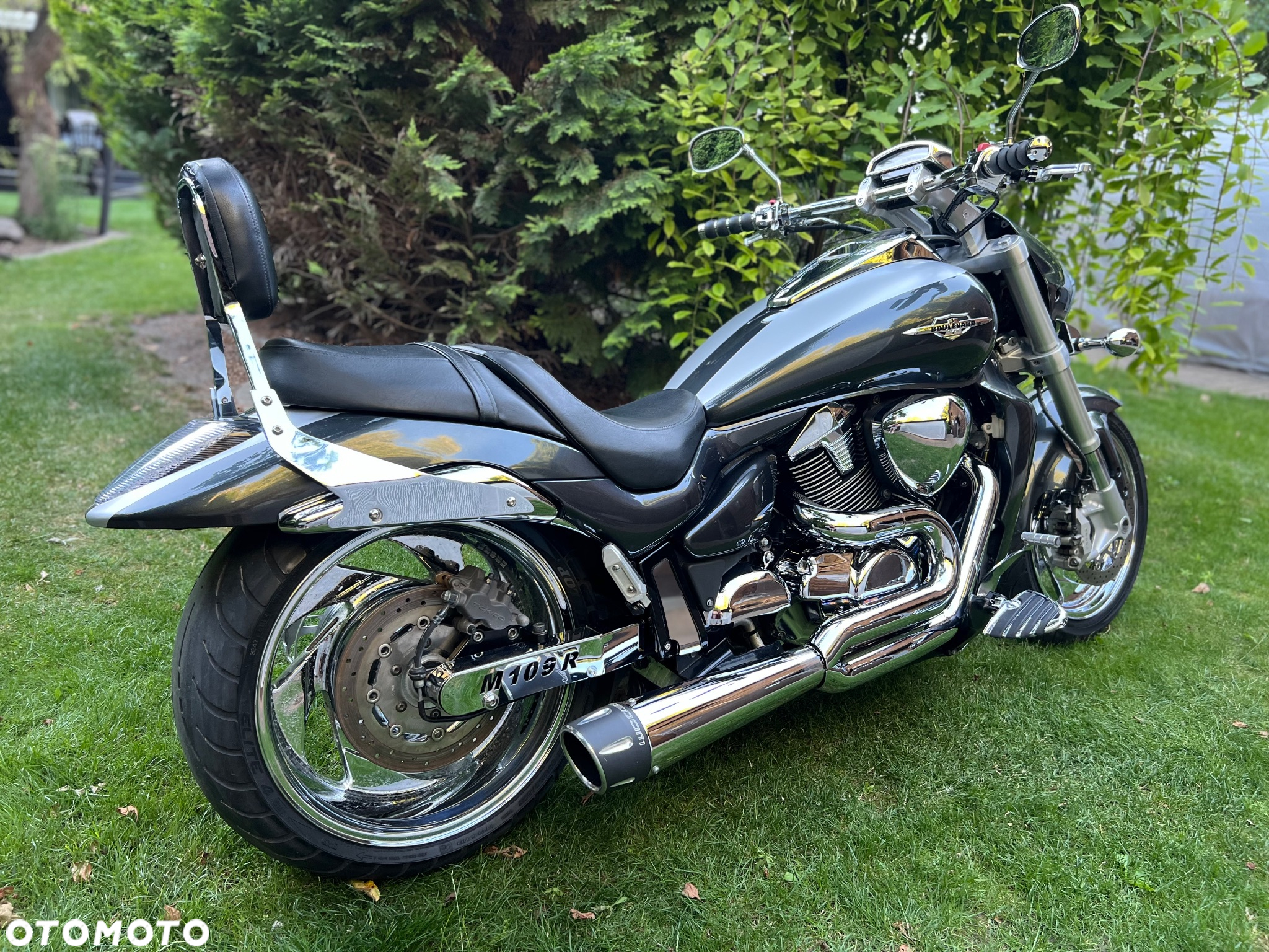 Suzuki Intruder - 3