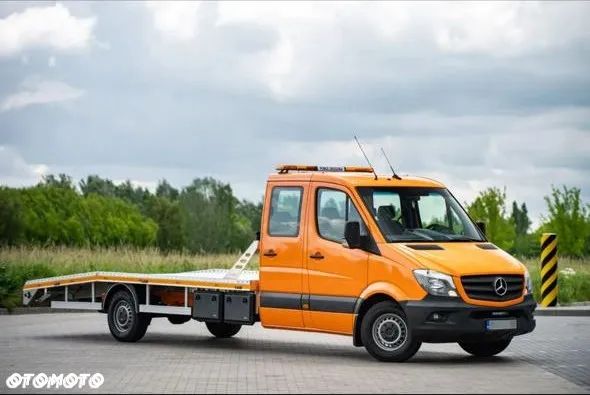 Mercedes-Benz Sprinter - 2