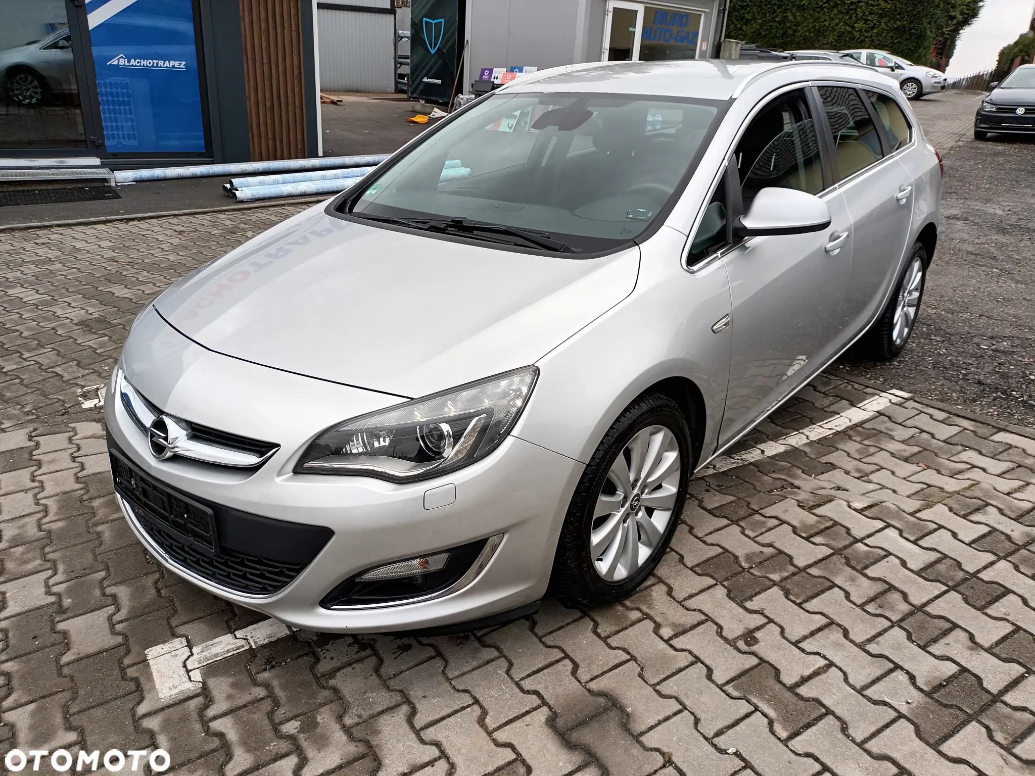 Opel Astra 1.4 Turbo Innovation - 3