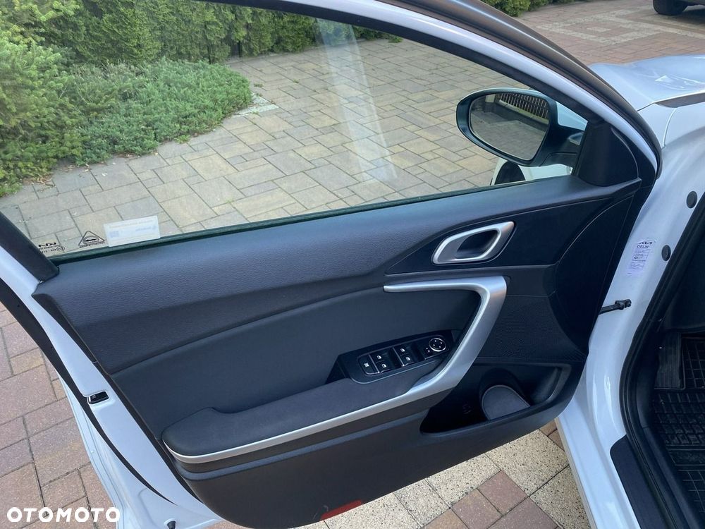 Kia Ceed 1.5 T-GDI M - 28