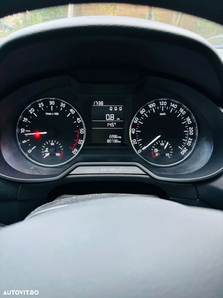 Skoda Octavia 1.6 TDI Style - 9