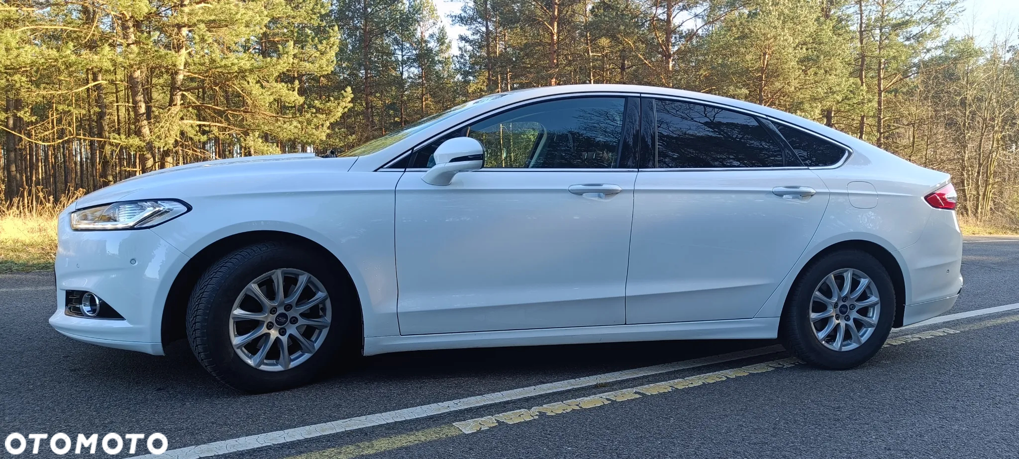 Ford Mondeo 1.5 TDCi ECOnetic Ambiente - 4