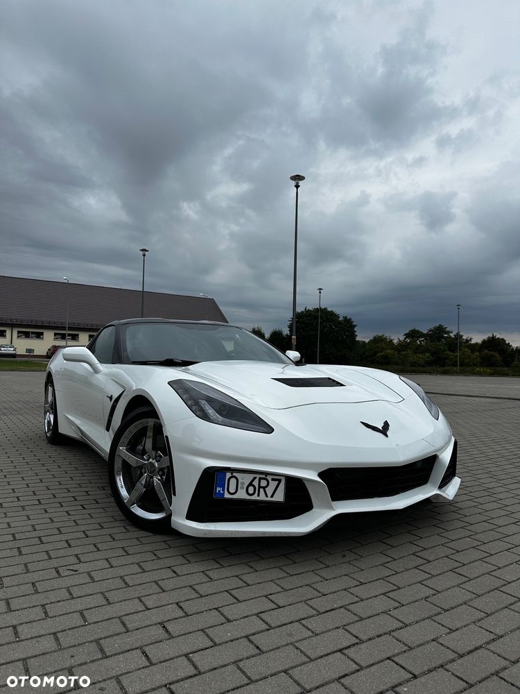 Chevrolet Corvette - 15