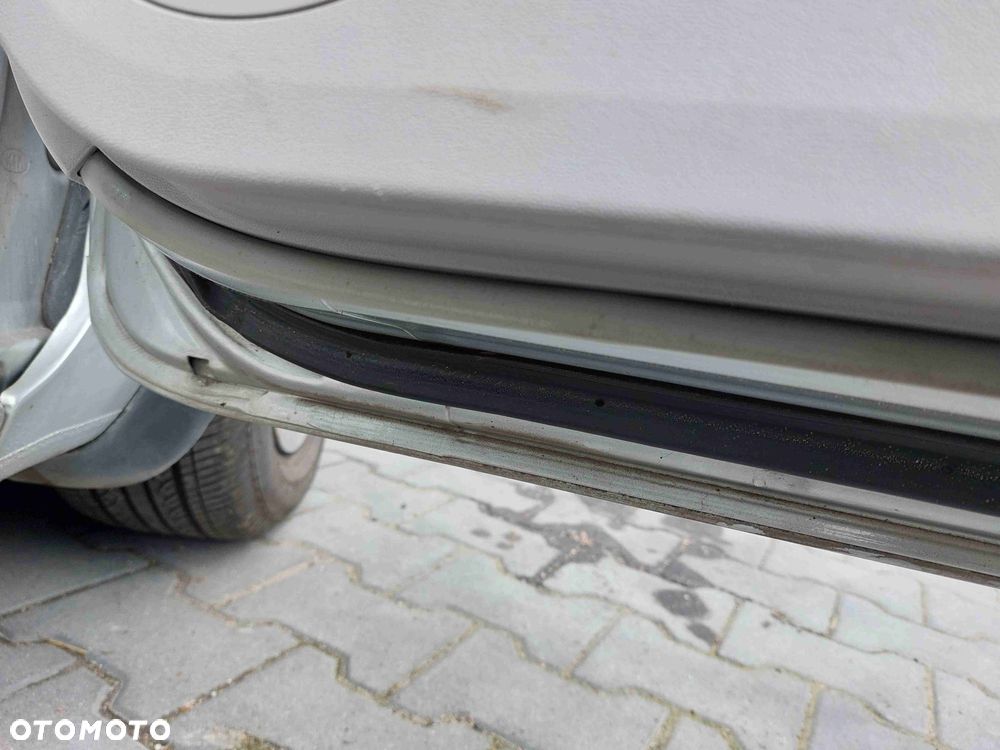 DRZWI KOMPLETNE PRAWY PRZÓD KIA CEED I 5D 9S - 8