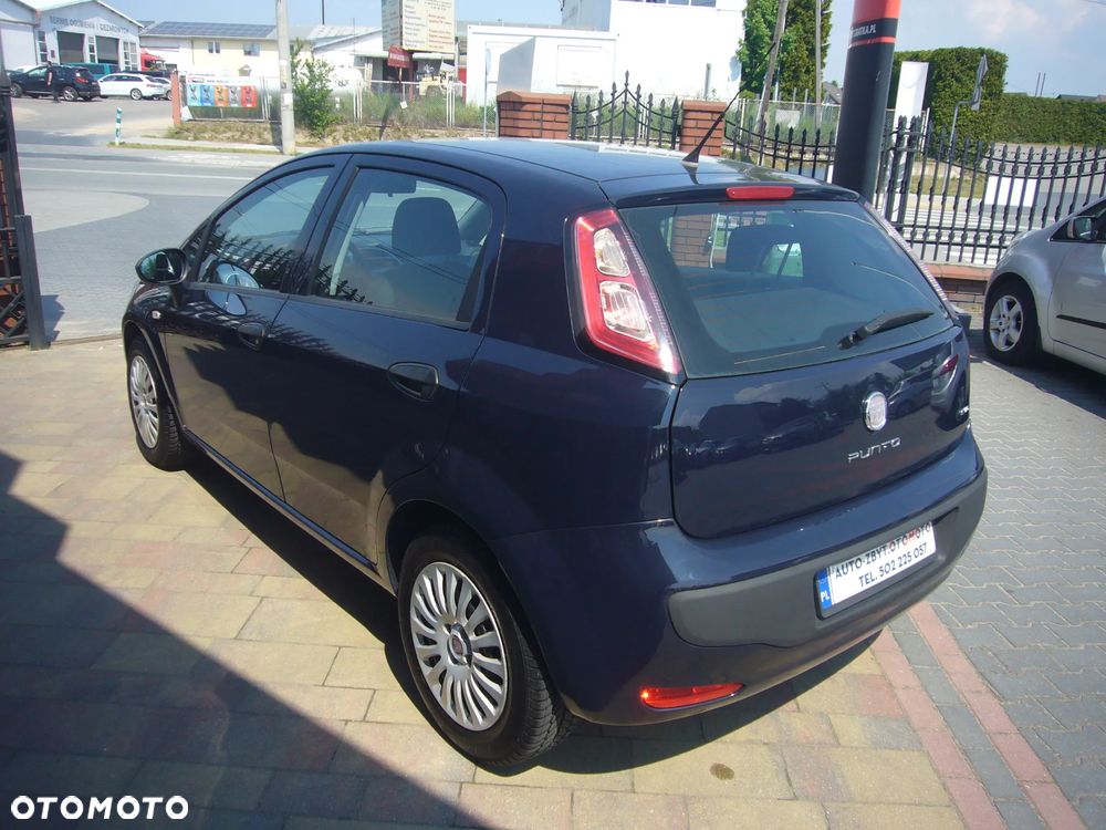 Fiat Punto 1.4 Young - 9