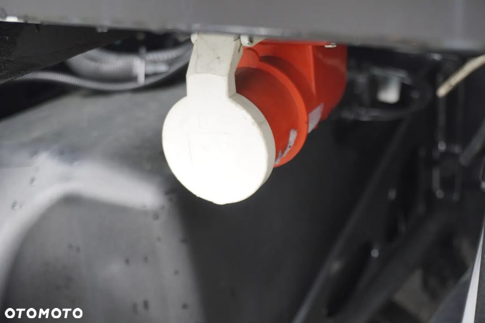 MAN TGX 28.480 6x2 / 2024 / Chłodnia Krone 18 EPAL / Dopplestock - 9