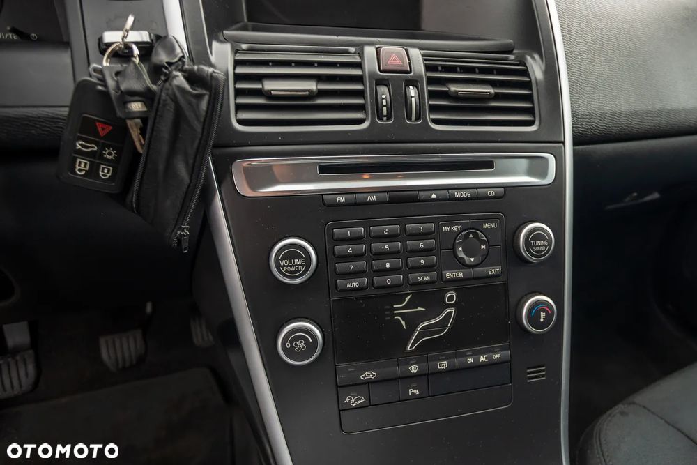 Volvo XC 60 2.4D AWD - 22