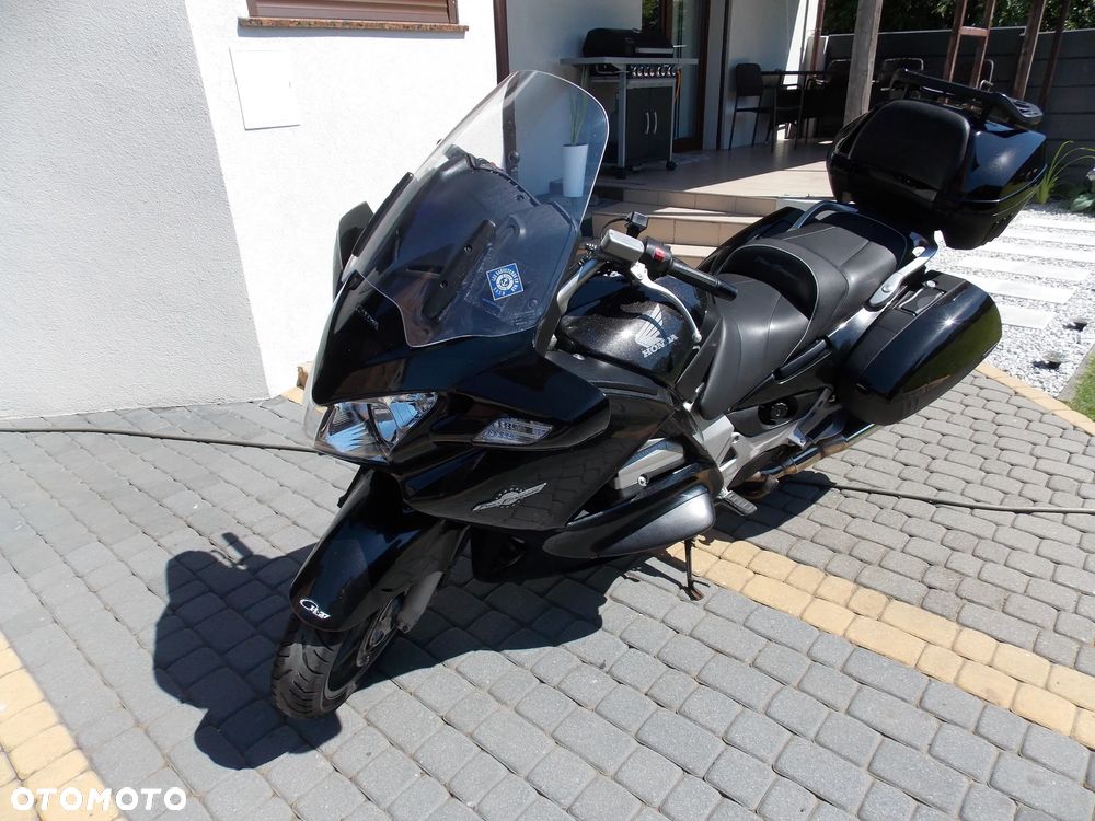 Honda ST - 7