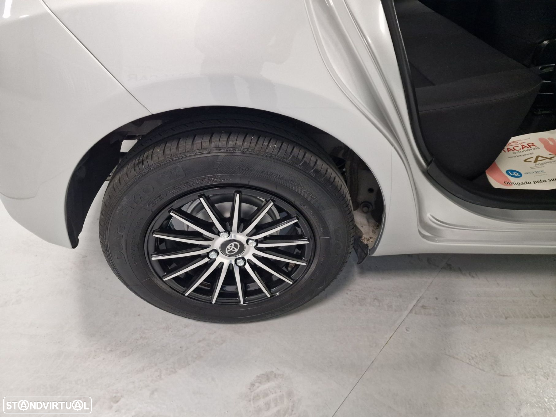 Toyota Yaris - 50