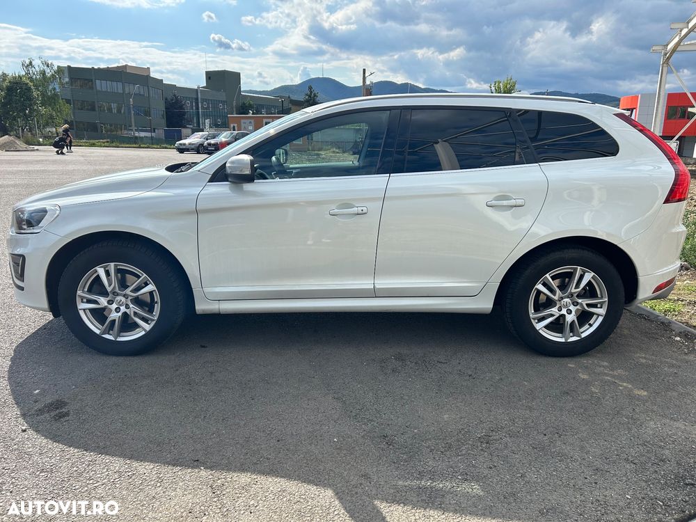 Volvo XC 60 D4 AWD Geartronic RDesign - 7