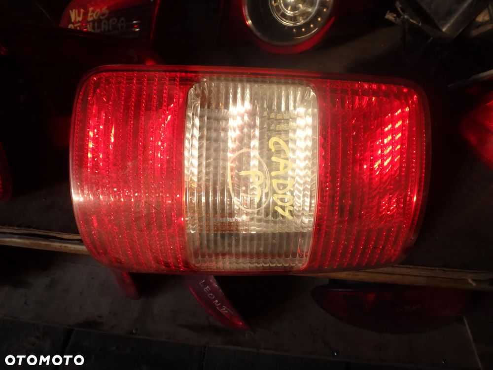 Lampa prawa tylna VW Caddy - 1