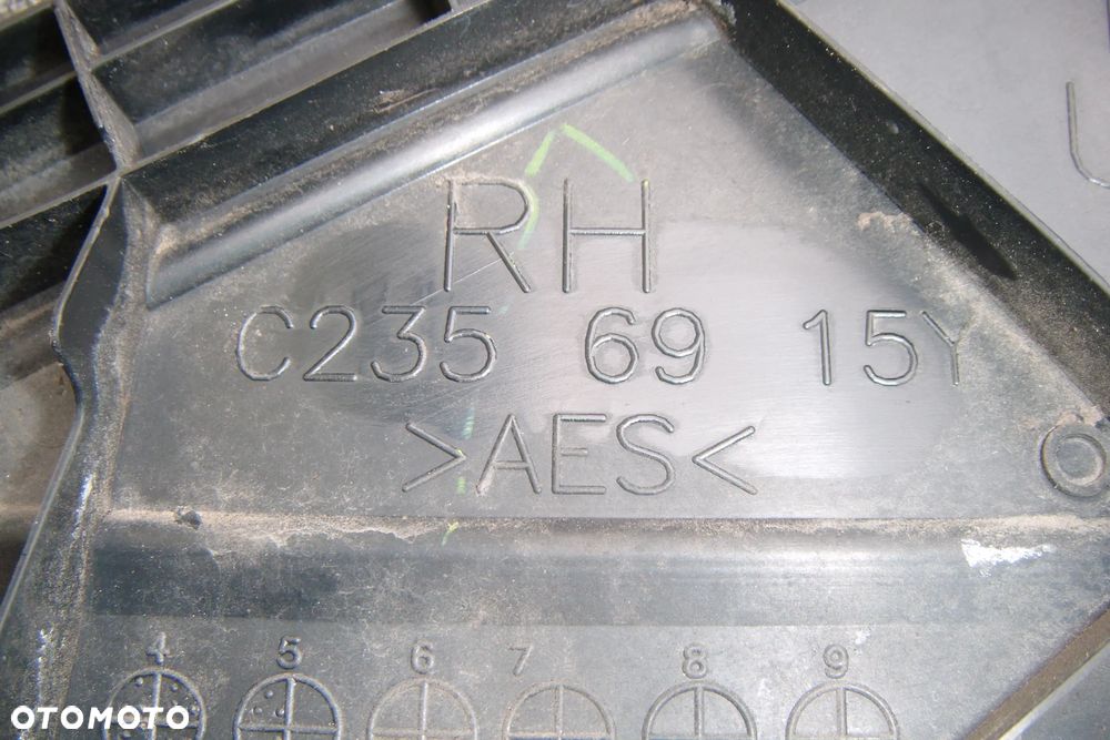 mazda 5 05r trójkąt- zaślepka błotnika prawy przód  c2356915y - 3
