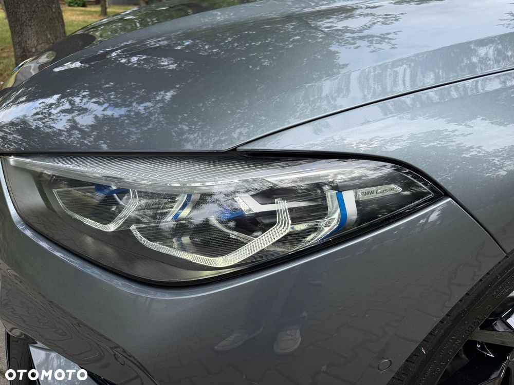 BMW Seria 8 - 38