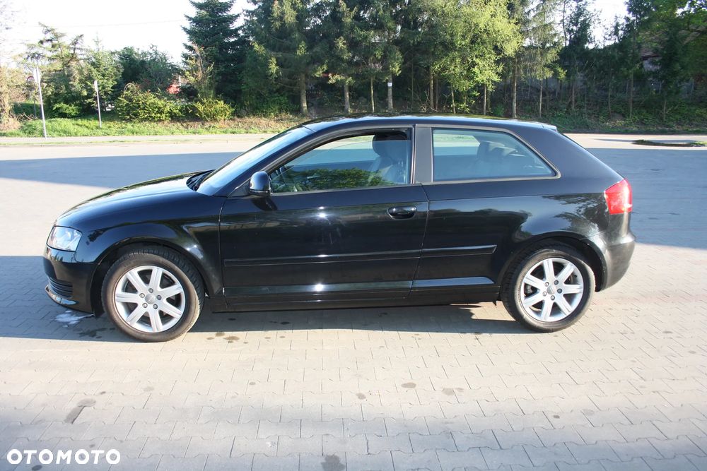 Audi A3 3-drzwiowe 1.8 TFSI S tronic Attraction - 5