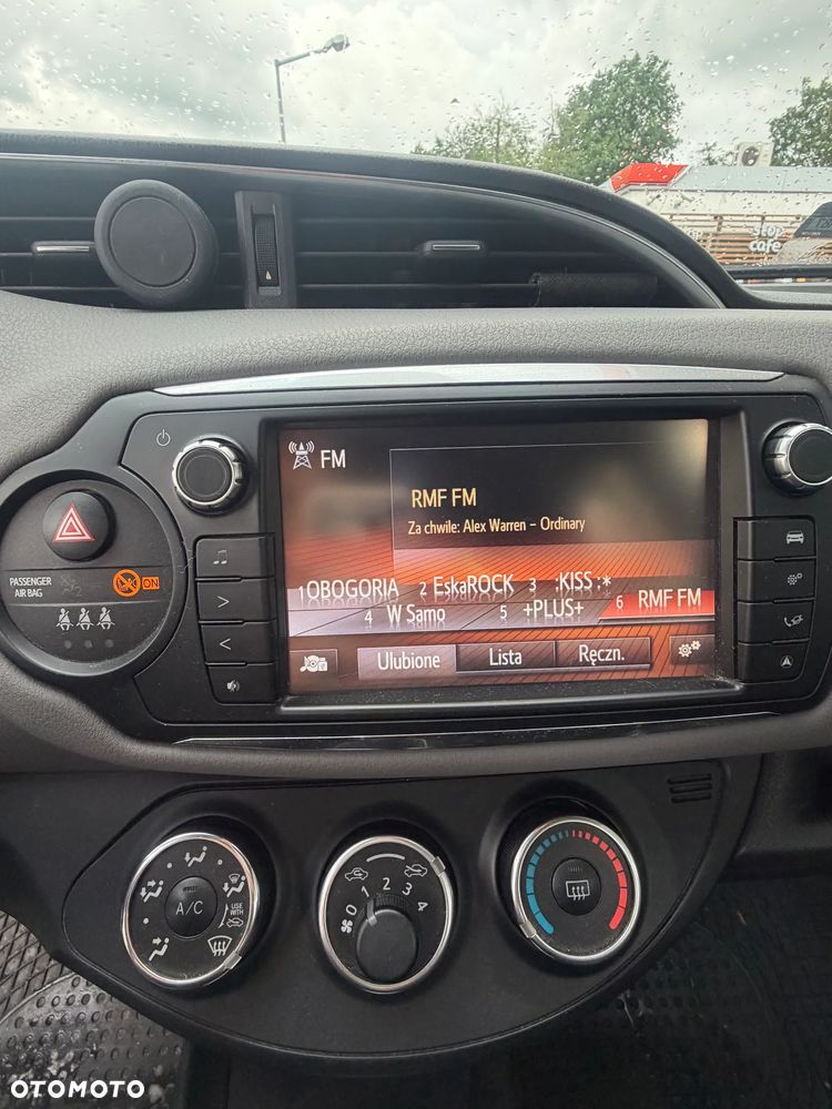 Toyota Yaris 1.33 Premium - 7