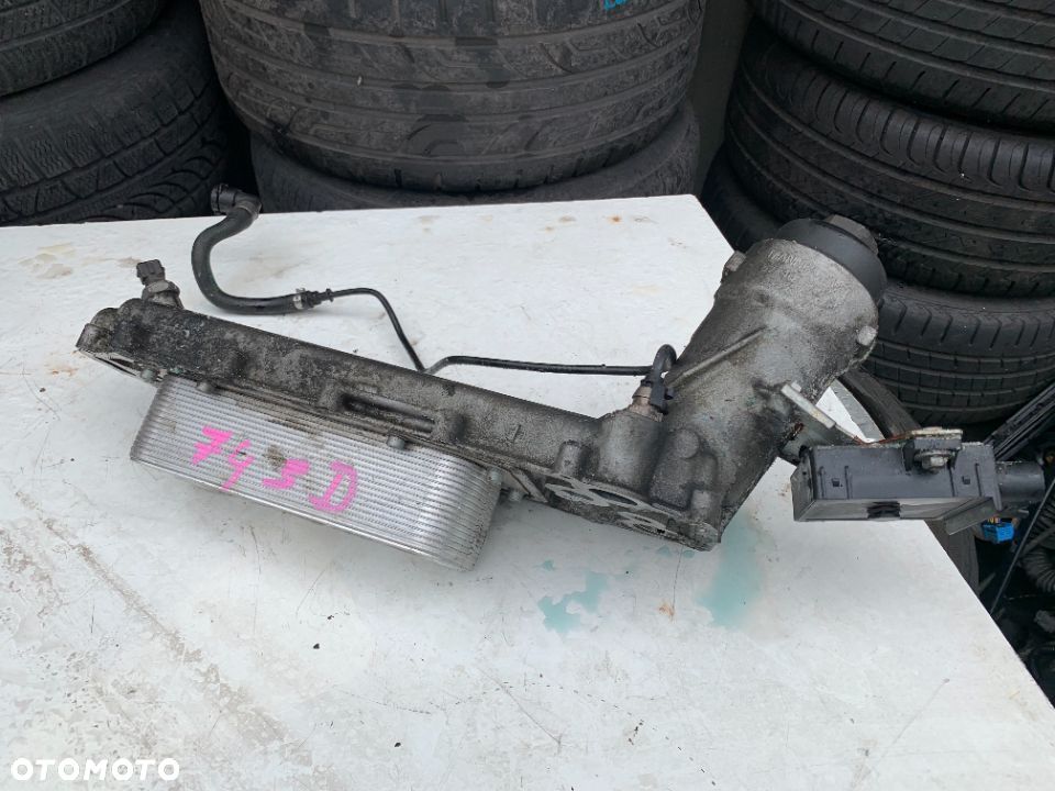 Podstawa filtra chłodnica oleju wymiennik ciepła Bmw e65 745d - 2