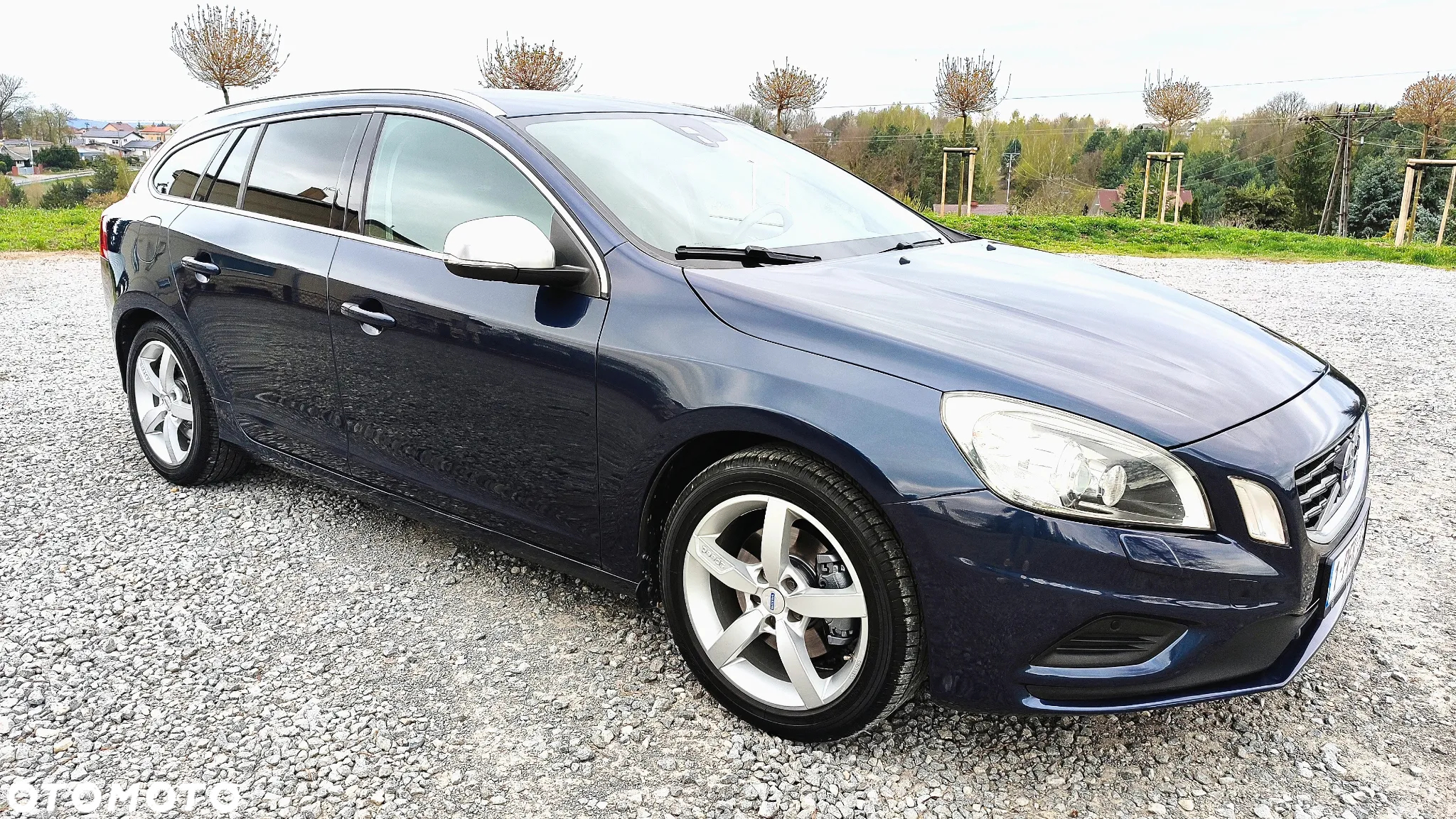 Volvo V60 D3 R-Design - 14